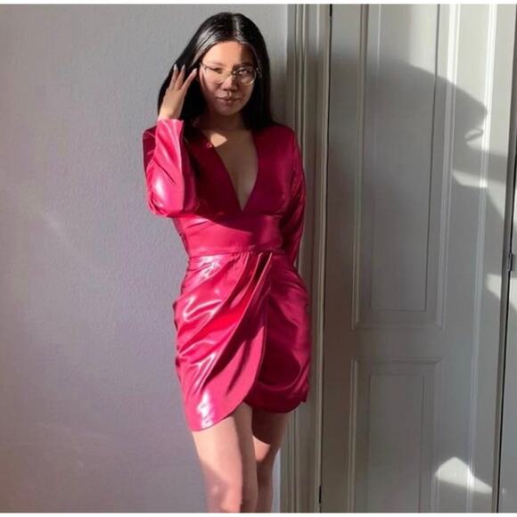 ZARA BLOGGER FAVORITE LAMINATED MINI DRESS FUCHSIA - Picture 4 of 14